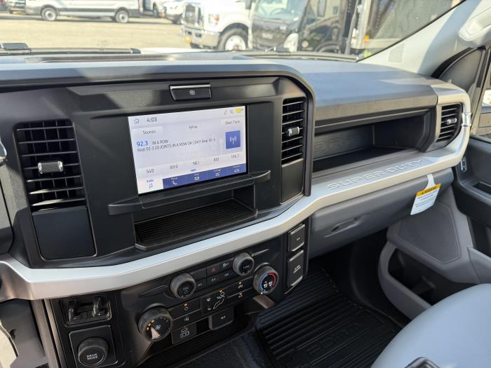 2025 Ford F-550-24