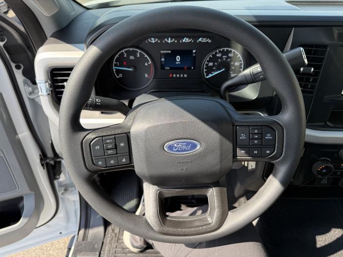 2025 Ford F-550-30