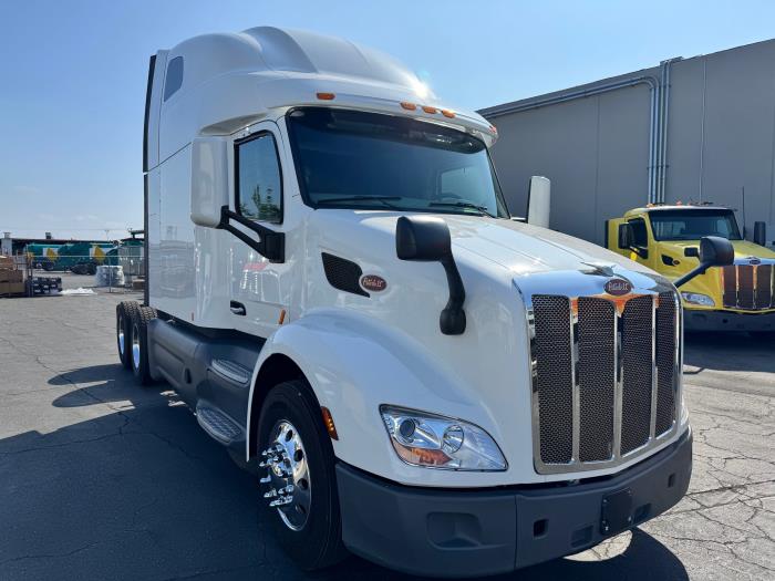 2021 Peterbilt 579-3