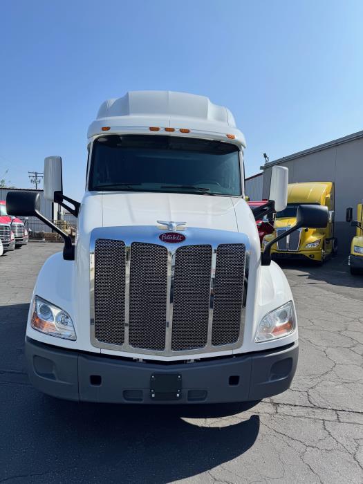 2021 Peterbilt 579-2