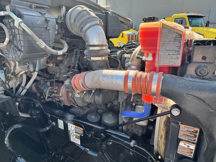 2021 Peterbilt 579-10