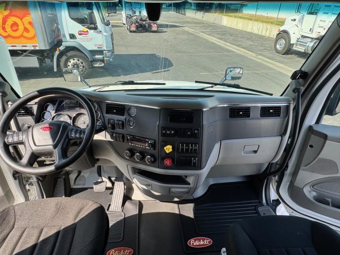 2021 Peterbilt 579-14