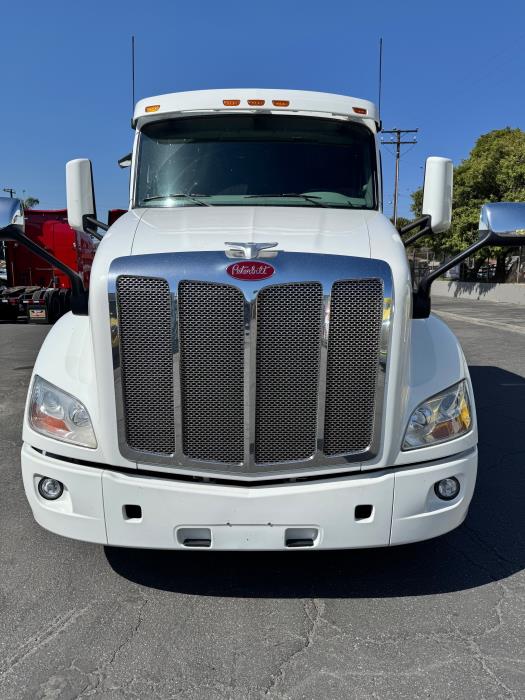 2022 Peterbilt 579-2