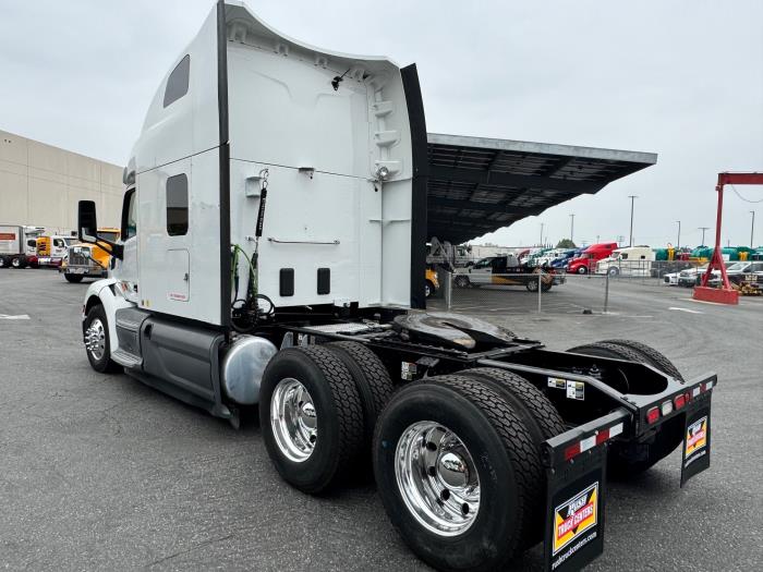 2021 Peterbilt 579-7