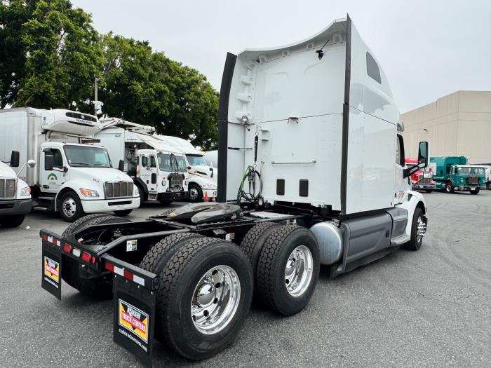 2021 Peterbilt 579-5