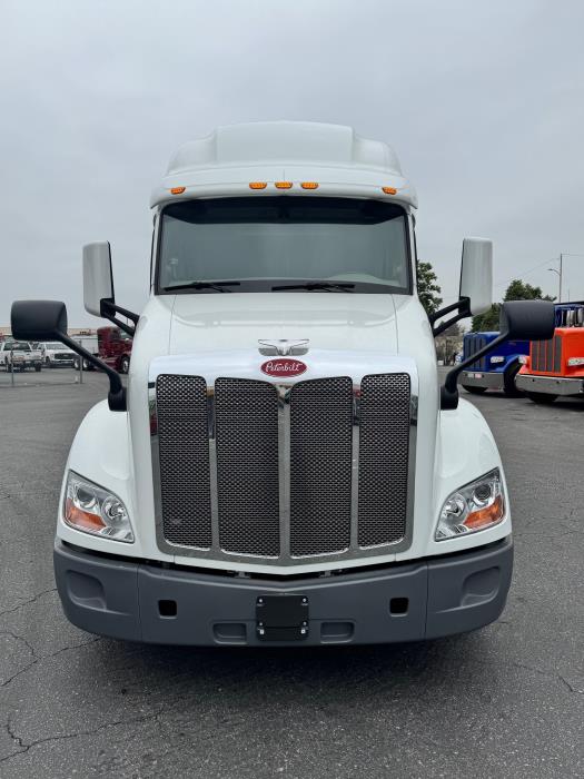 2021 Peterbilt 579-2