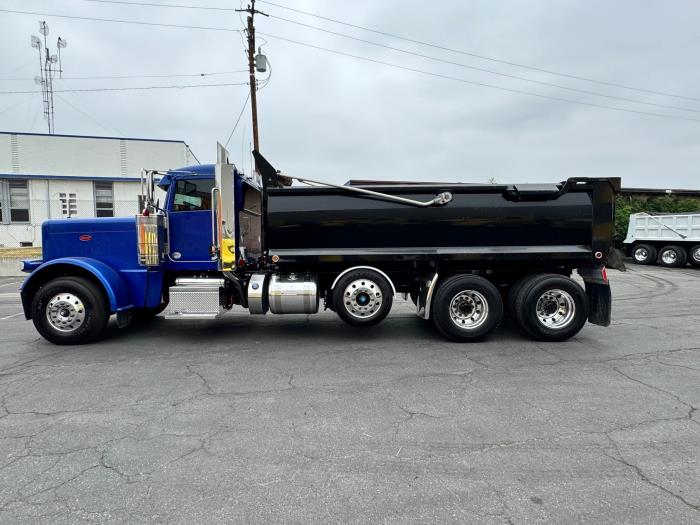 2018 Peterbilt 389-8