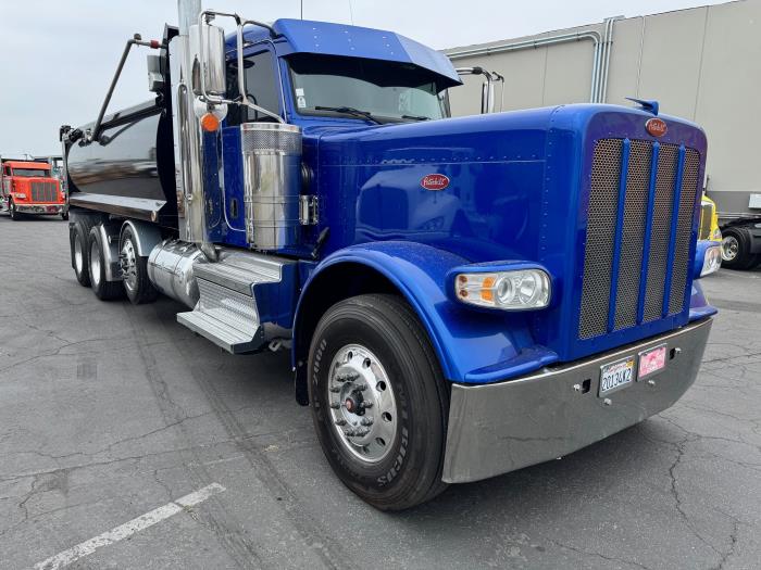 2018 Peterbilt 389-3