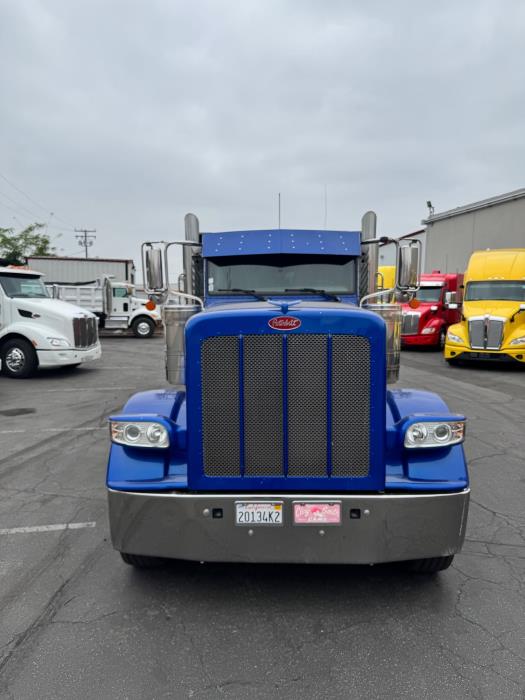 2018 Peterbilt 389-2