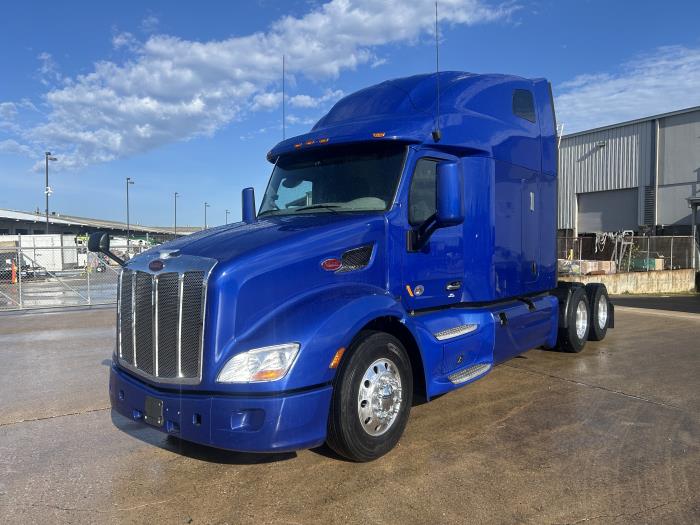 2022 Peterbilt 579-1