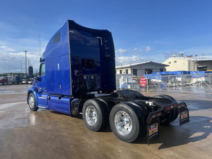 2022 Peterbilt 579-3