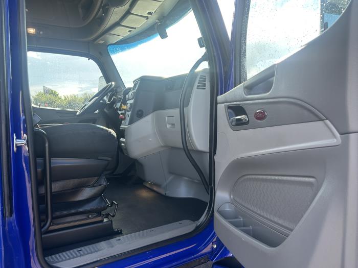 2022 Peterbilt 579-23