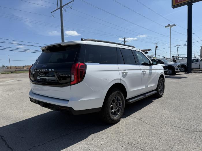 2025 Ford Expedition-5