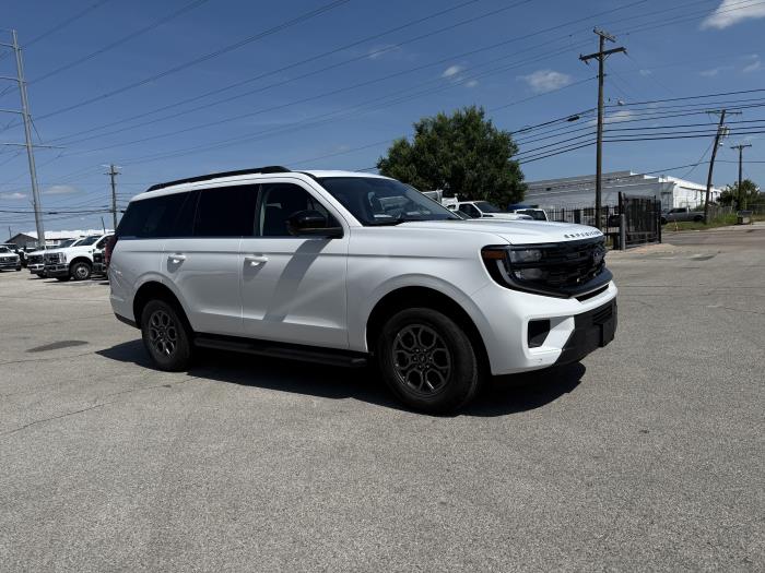 2025 Ford Expedition-7