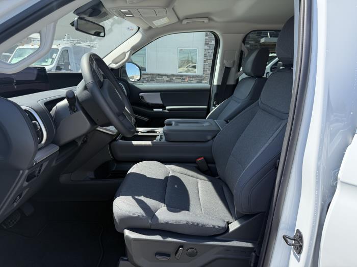 2025 Ford Expedition-14