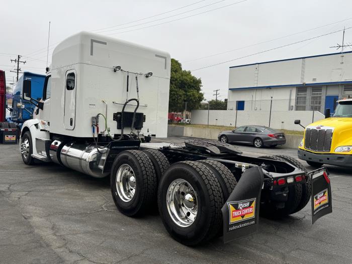 2022 Peterbilt 579-7