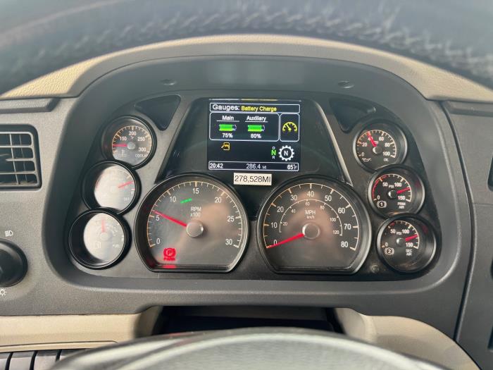 2022 Peterbilt 579-11