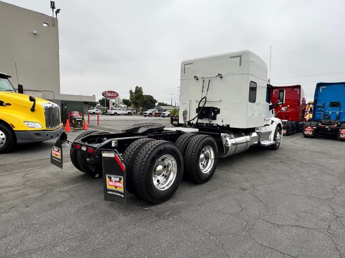 2022 Peterbilt 579-5