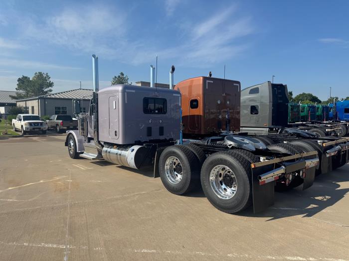 2026 Peterbilt 589-3