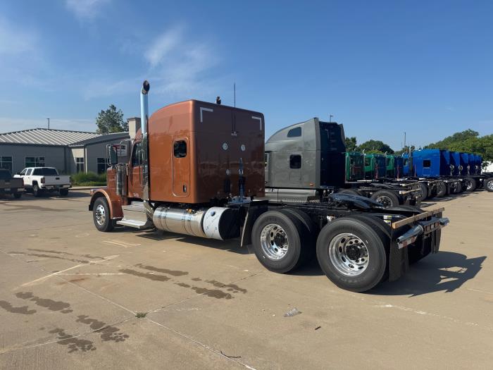 2026 Peterbilt 589-3