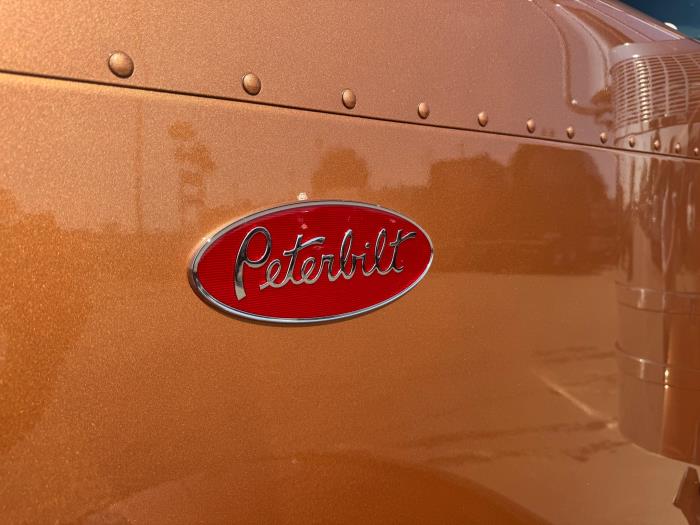 2026 Peterbilt 589-4