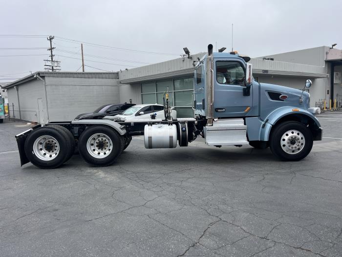 2022 Peterbilt 567-4