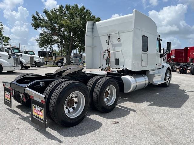 2021 Peterbilt 579-6