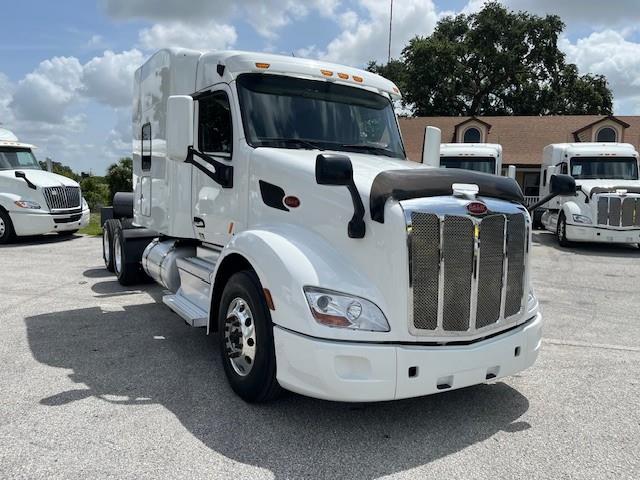2021 Peterbilt 579-9