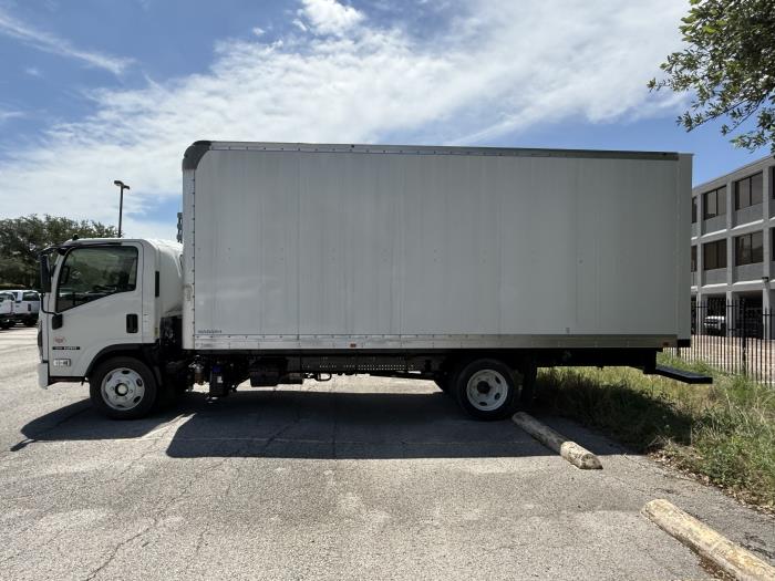 2025 Isuzu NRR-1