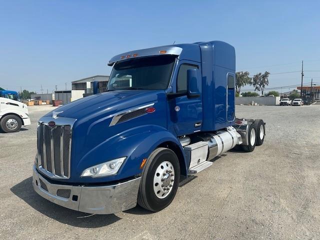 2022 Peterbilt 579-9