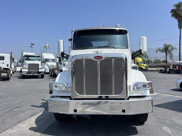 2017 Peterbilt 567-2