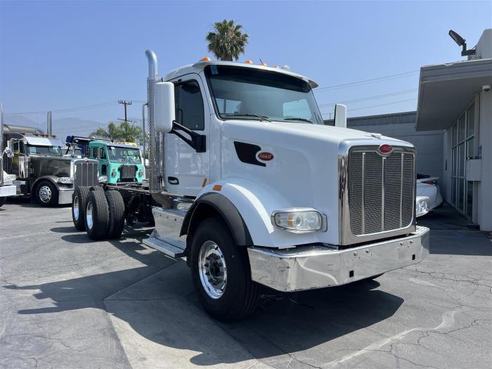 2017 Peterbilt 567-3