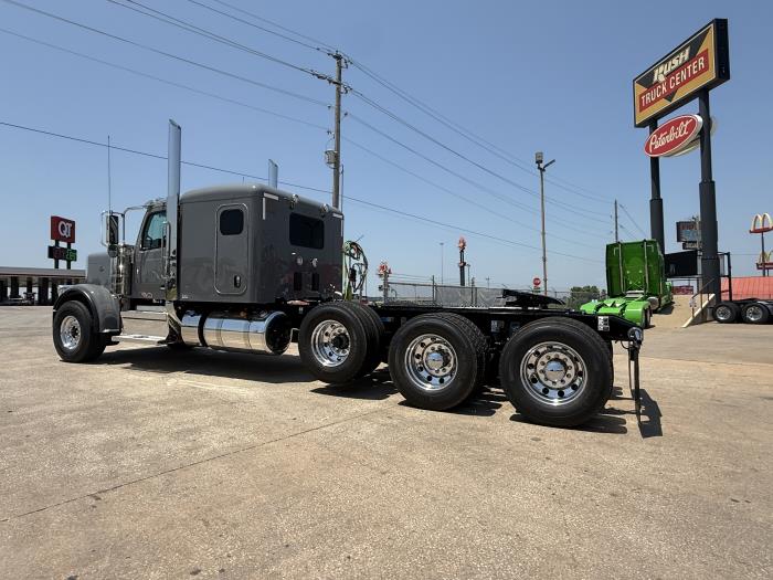 2026 Peterbilt 589-6