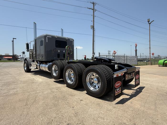 2026 Peterbilt 589-7