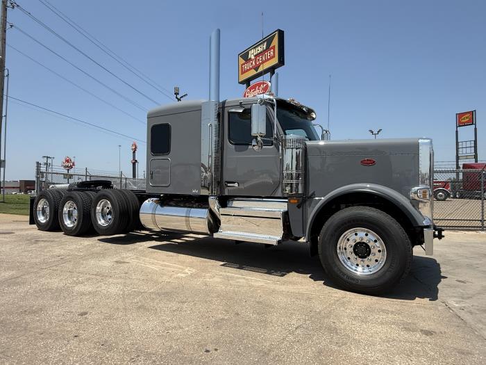 2026 Peterbilt 589-11