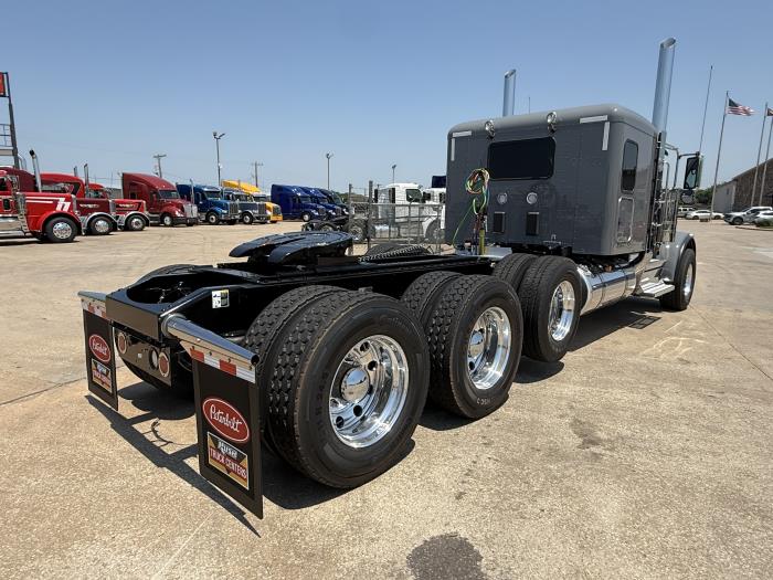 2026 Peterbilt 589-14