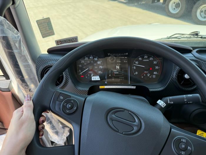 2025 Hino L6-13