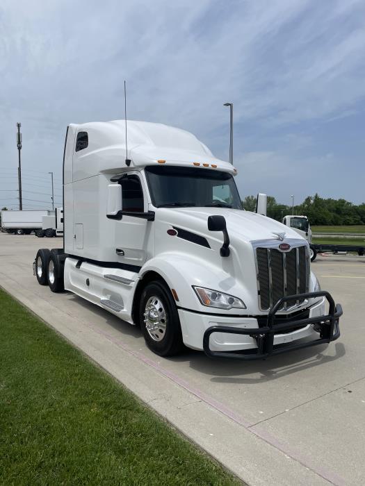 2022 Peterbilt 579-1