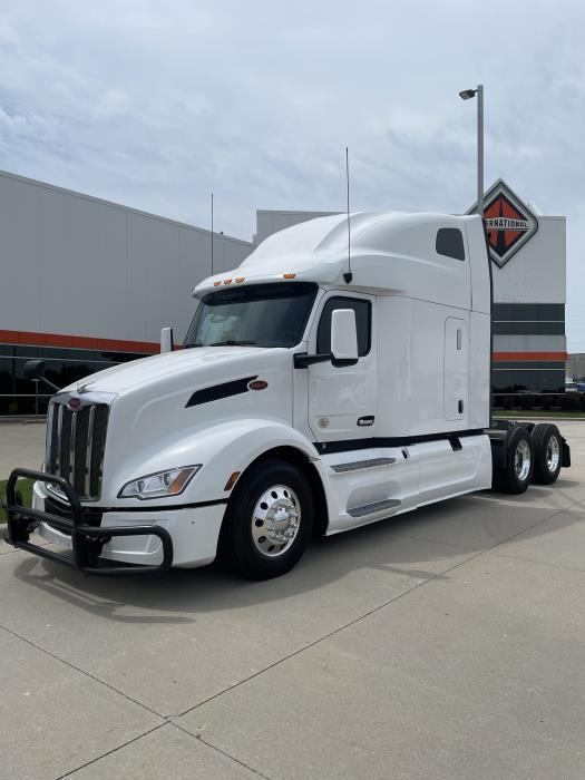 2022 Peterbilt 579-3