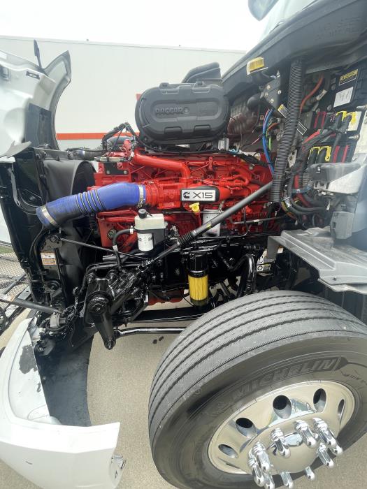 2022 Peterbilt 579-9