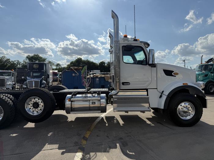 2026 Peterbilt 567-10