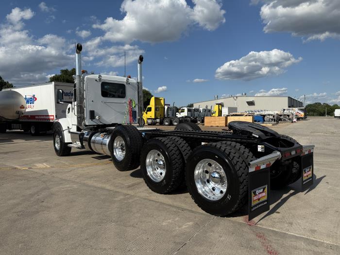 2026 Peterbilt 567-6