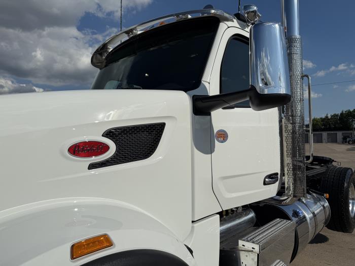2026 Peterbilt 567-14
