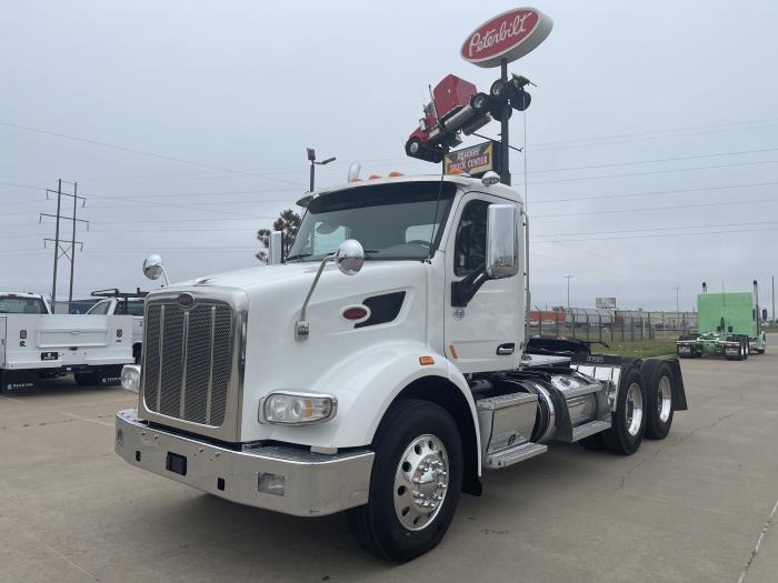 2020 Peterbilt 567-1