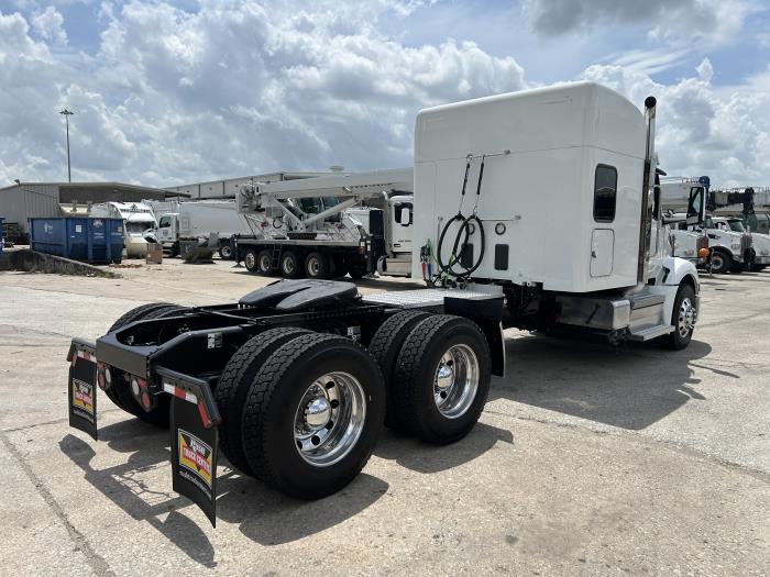 2023 Peterbilt 579-5