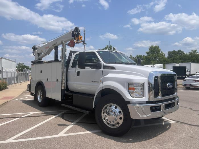 2026 Ford F-750-2