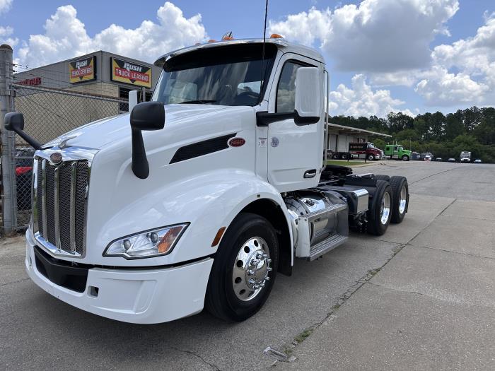 2022 Peterbilt 579-1