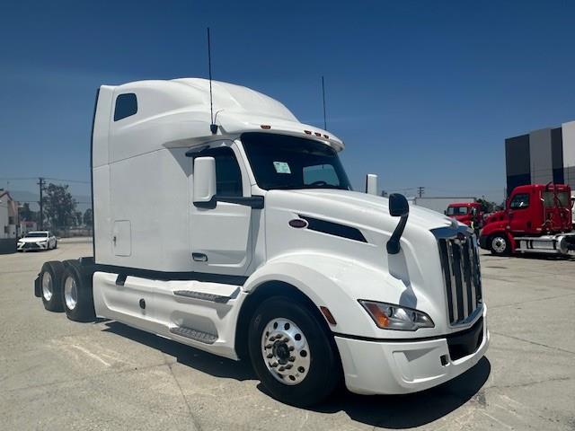 2022 Peterbilt 579-10