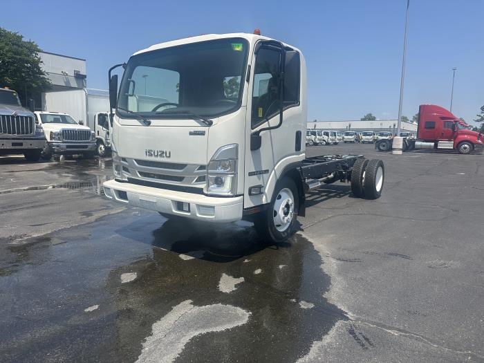 2024 Isuzu NPR-HD-4