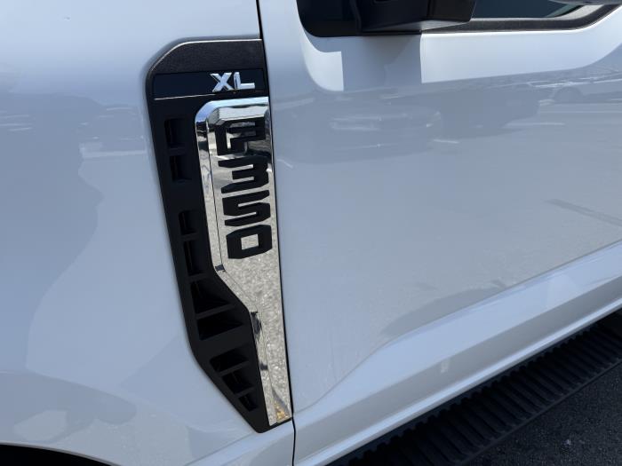 2025 Ford F-350-13